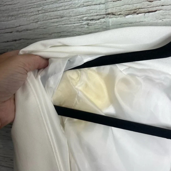 BOOHOO white Blazer - Size 6 - Picture 4 of 9